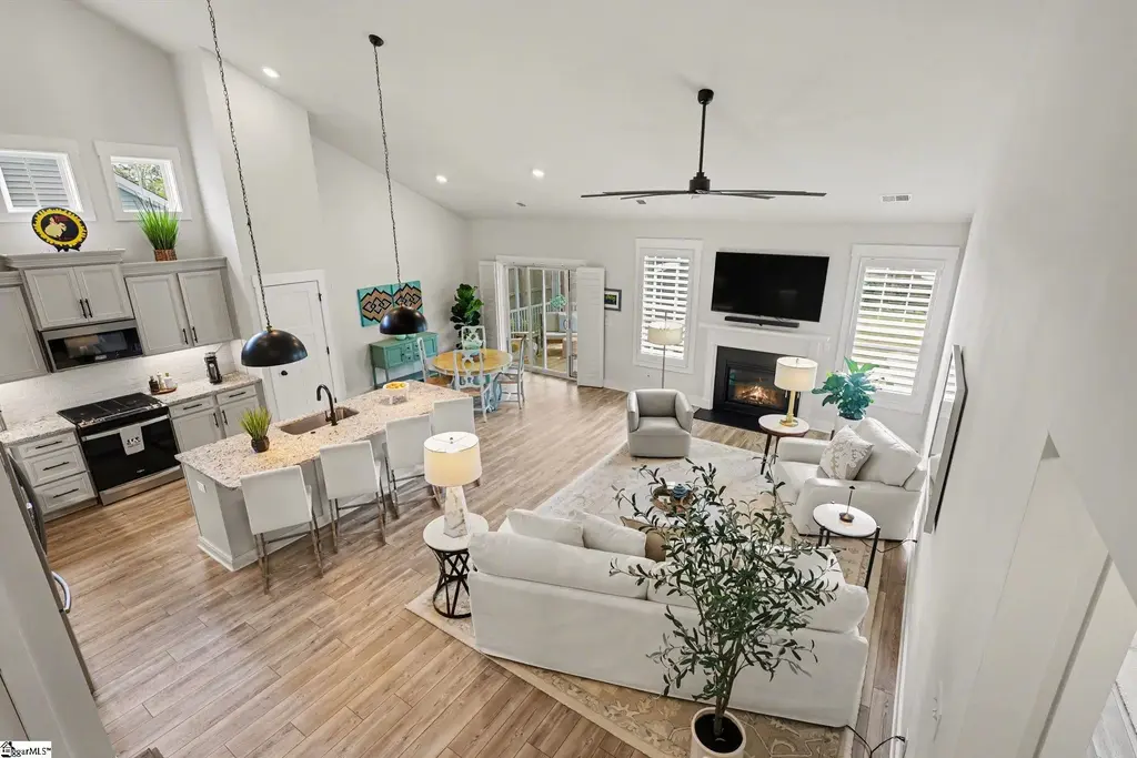 605 Sunwater Drive, Duncan