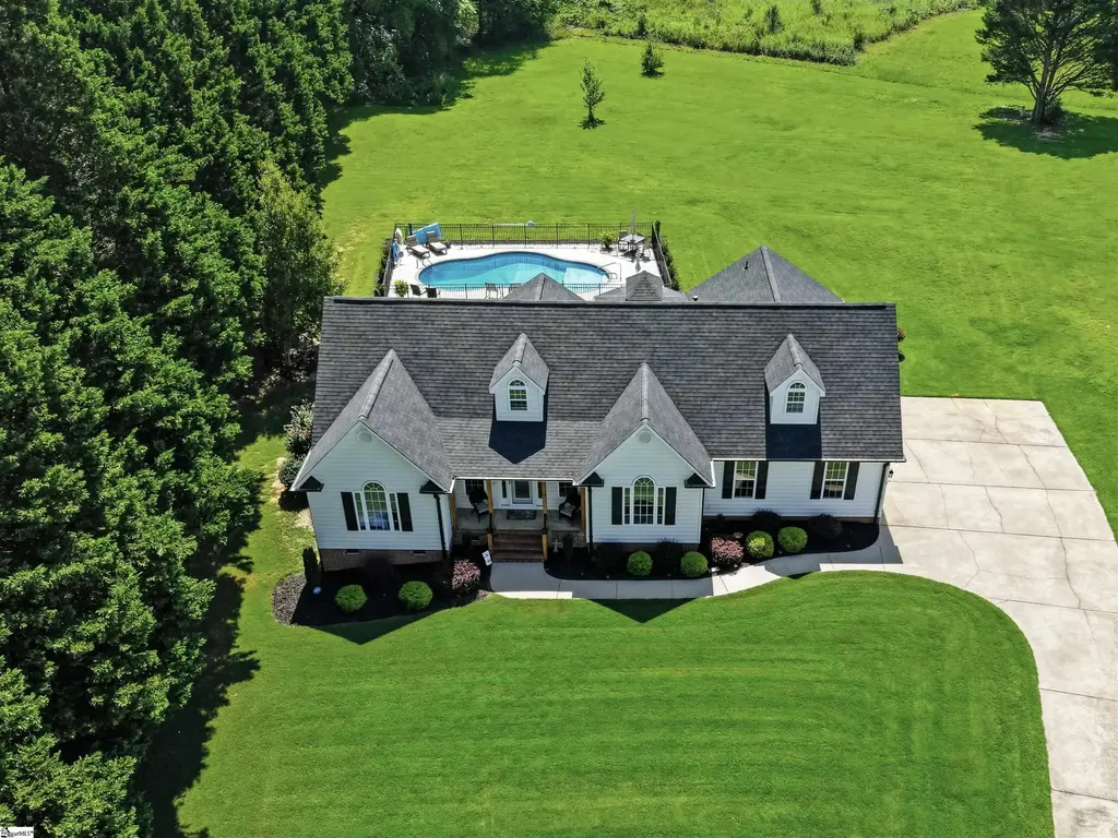 12 Silver Meadow Lane, Greer