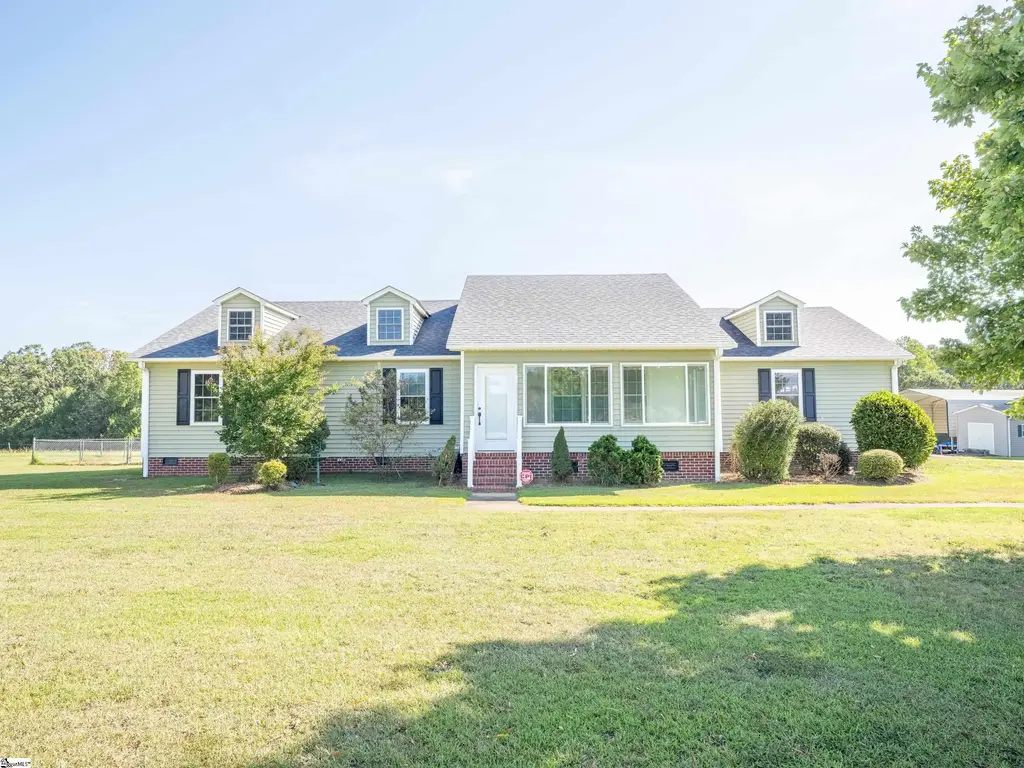 1955 E Georgia Road, Woodruff