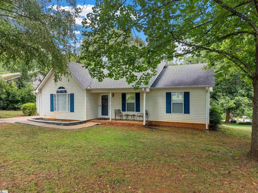 175 Poplar Creek Drive, Spartanburg