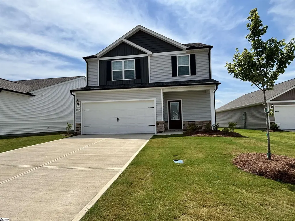 1237 Crested Iris Street, Moore