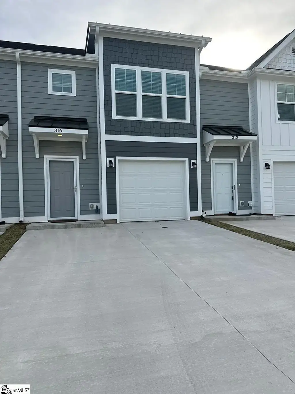 336 Lion Heart Lane, Greer