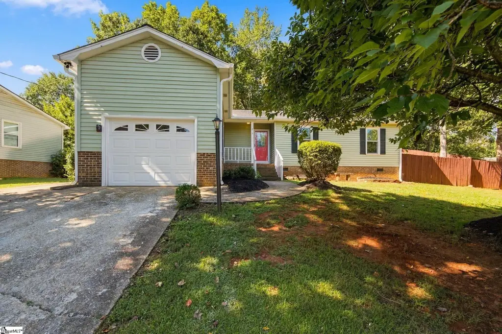 216 N Celestial Drive, Greer