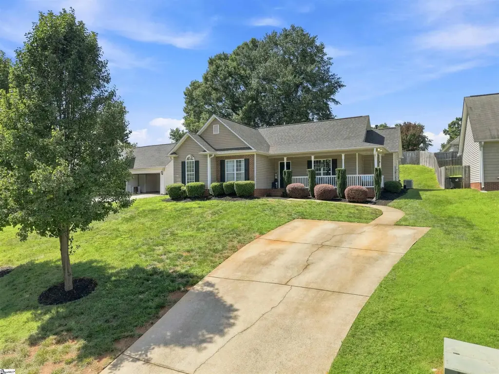 241 Cool Water Court, Spartanburg