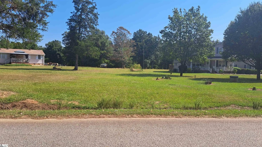 726 Bill Pearson Road, Woodruff