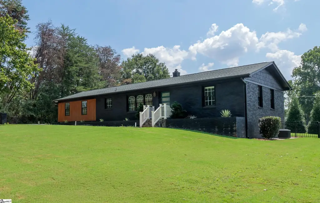 511 Woburn Court, Greer