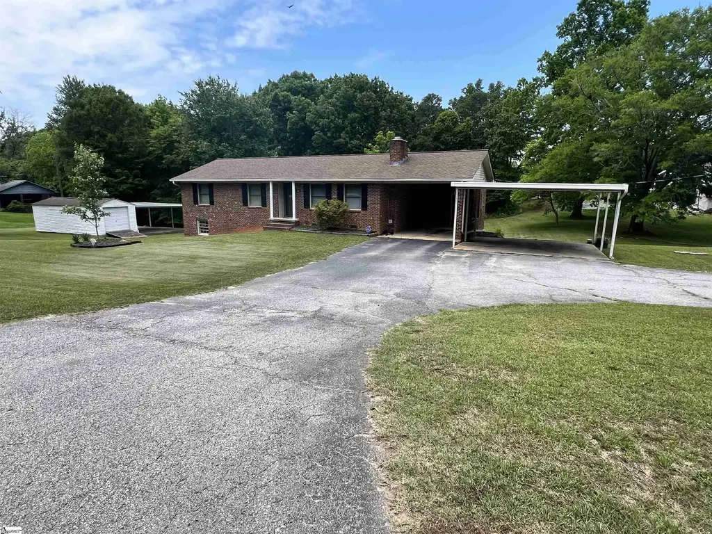 850 Forest Street, Jonesville