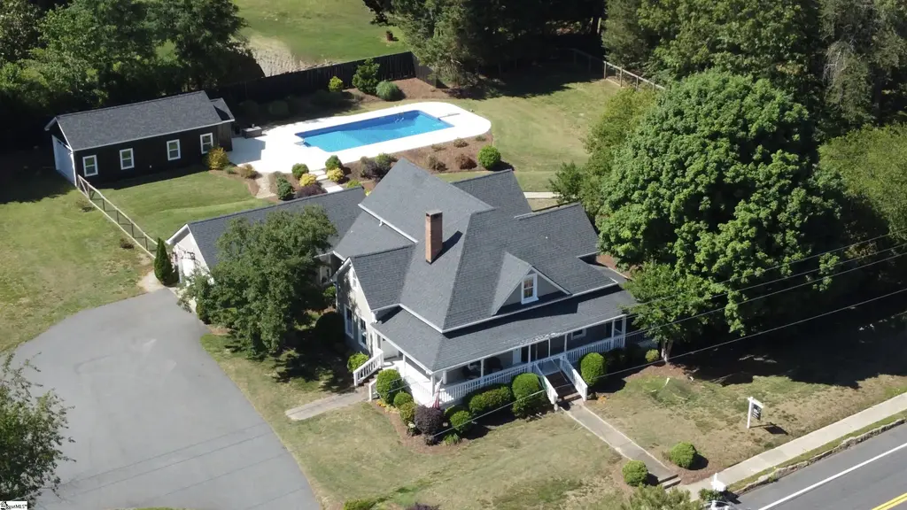 305 E Prince Road, Landrum