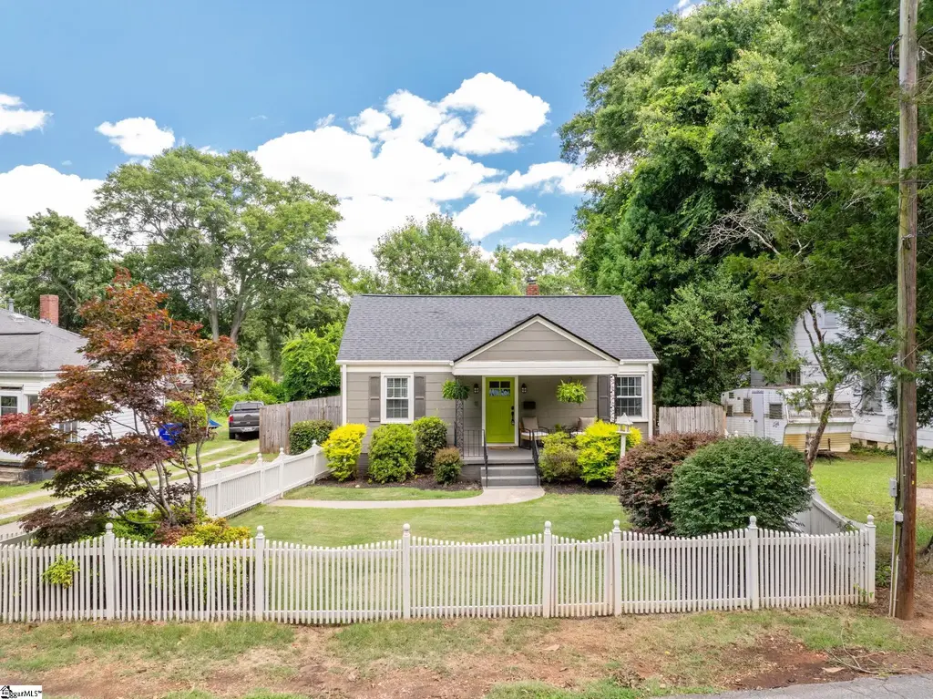 11 Tabor Street, Greenville