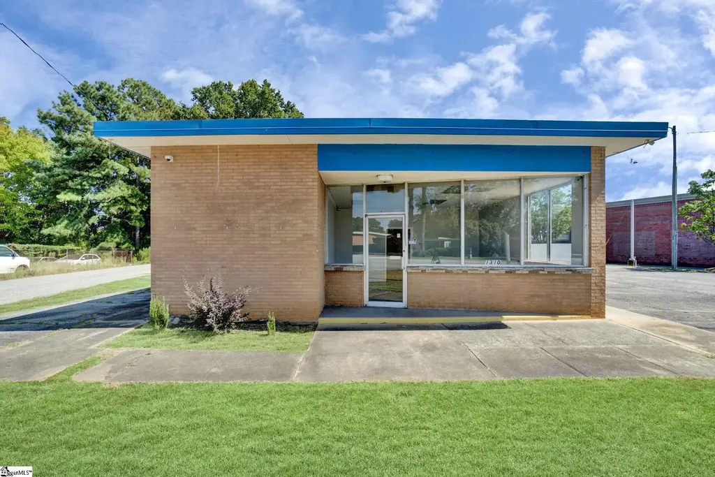 1310 72/221 East Highway, Greenwood