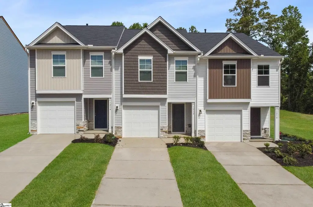 1421 Chesapeake Lane, Spartanburg