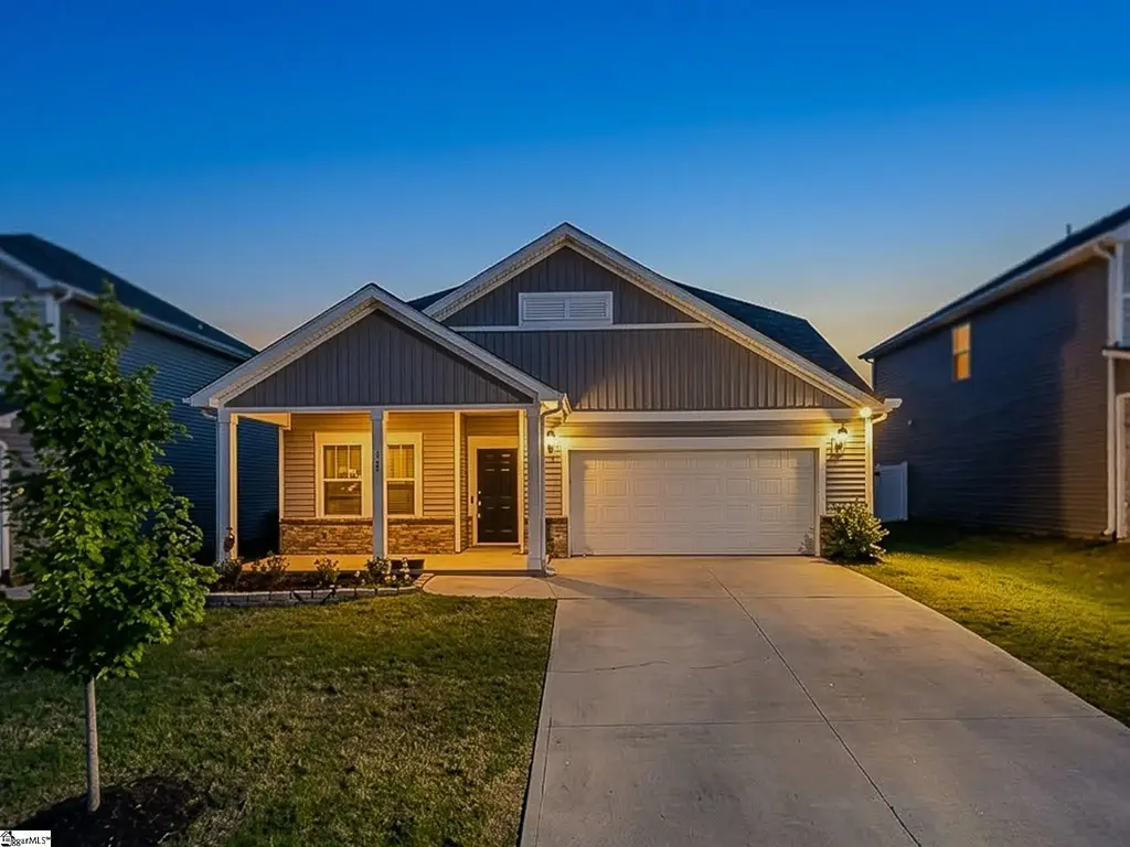 351 Pewter Circle, Simpsonville