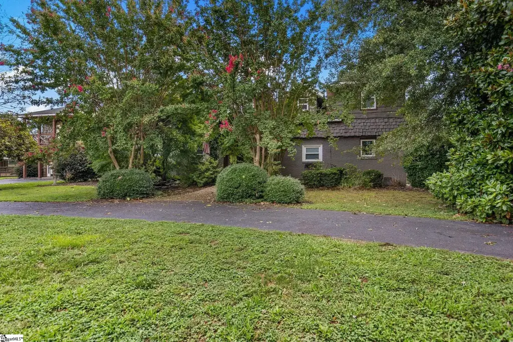 102 Harts Lane, Simpsonville