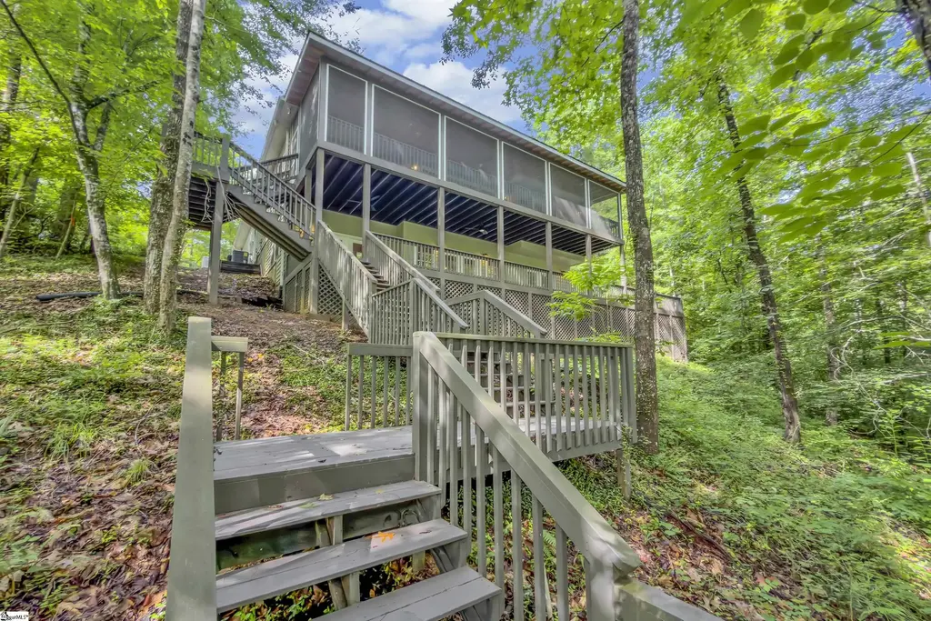 107 Blackfox Way, Sunset