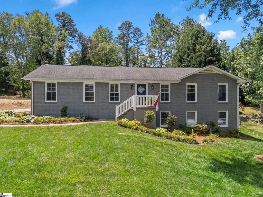108 Churchill Avenue, Greer