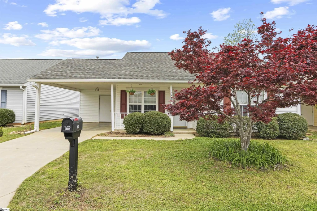 606 Mesa Lane, Moore