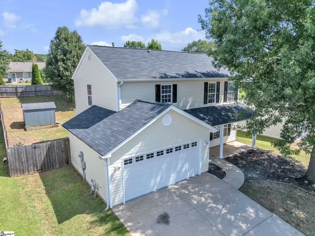 260 Ashley Danielle Drive, Duncan