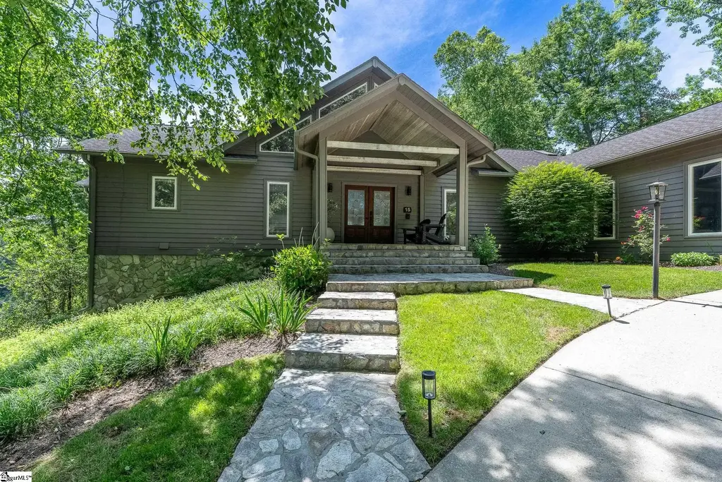 15 Blazing Star Trail, Landrum