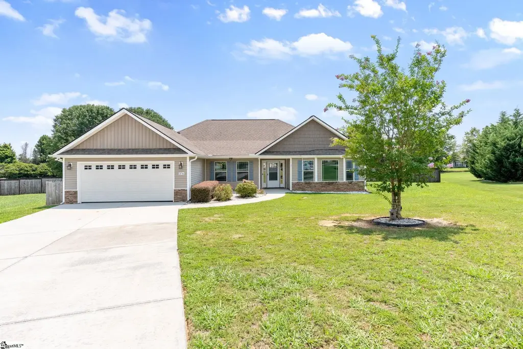 276 Gala Lane, Inman