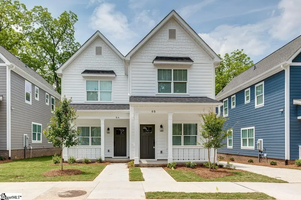 8 Howard Street, Greenville
