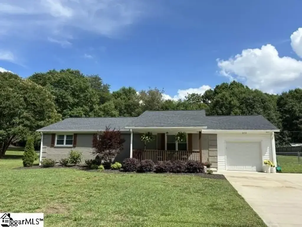 606 E Darby Road, Taylors