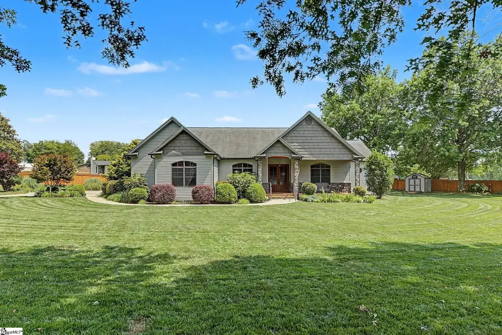 102 Gresham Road, Simpsonville