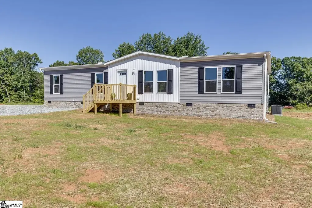 101 Garnet Lane, Easley