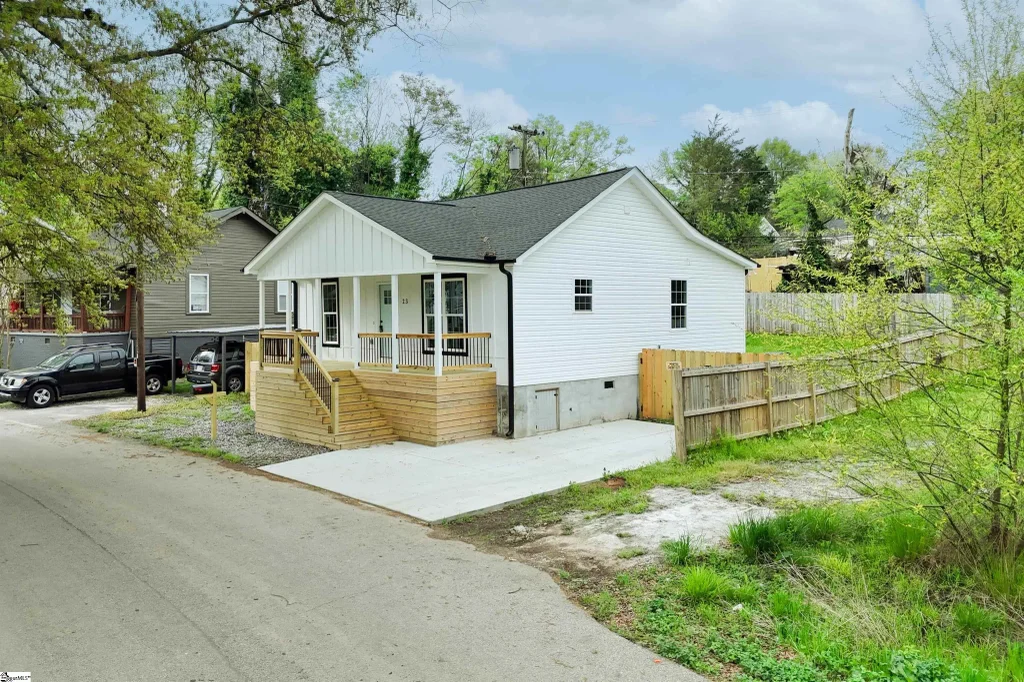 23 Ross Street, Greenville