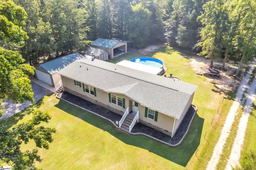 1510 Highway 414 Highway, Travelers Rest