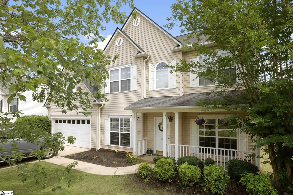 104 Rolling Oak Drive, Easley