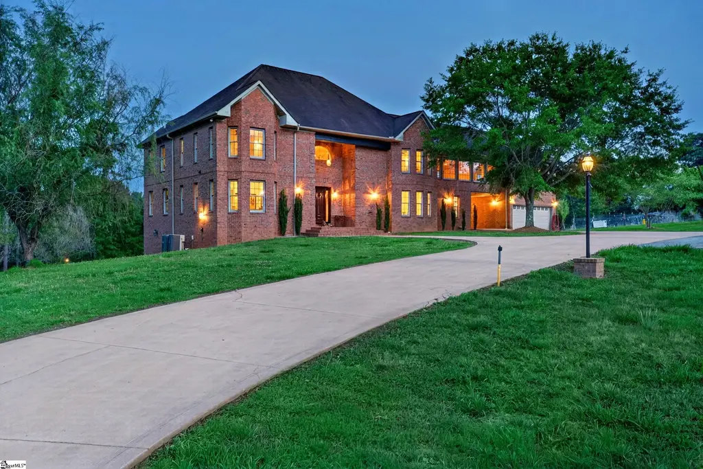 502 Hickory Hollow Road, Inman