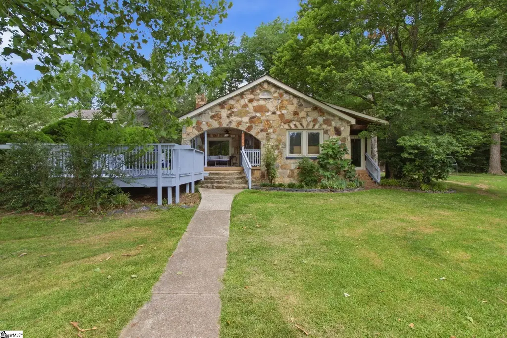 1706 Highway 11, Landrum