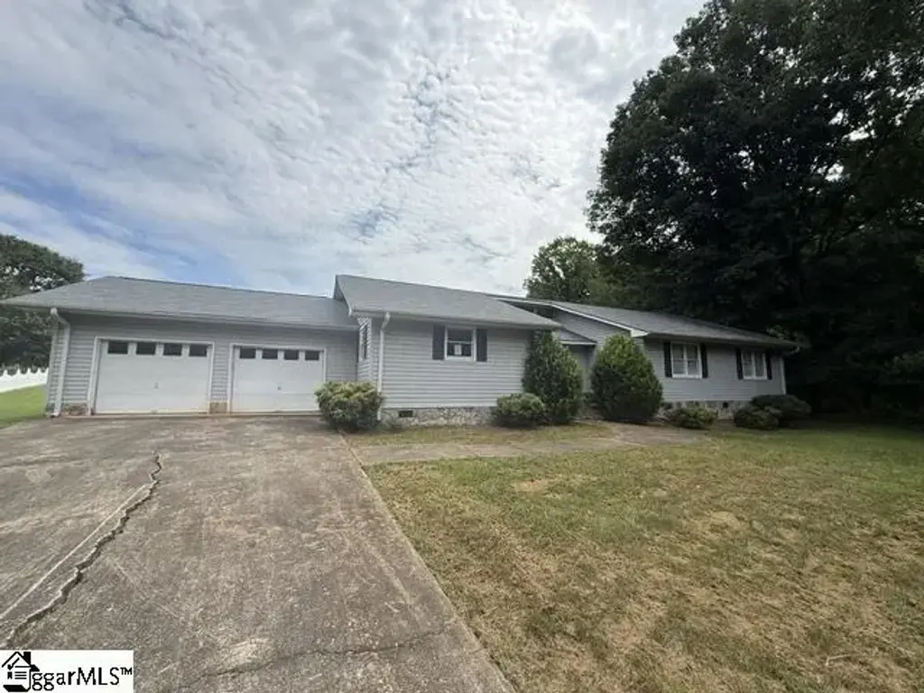 48 N Windward Court, Taylors