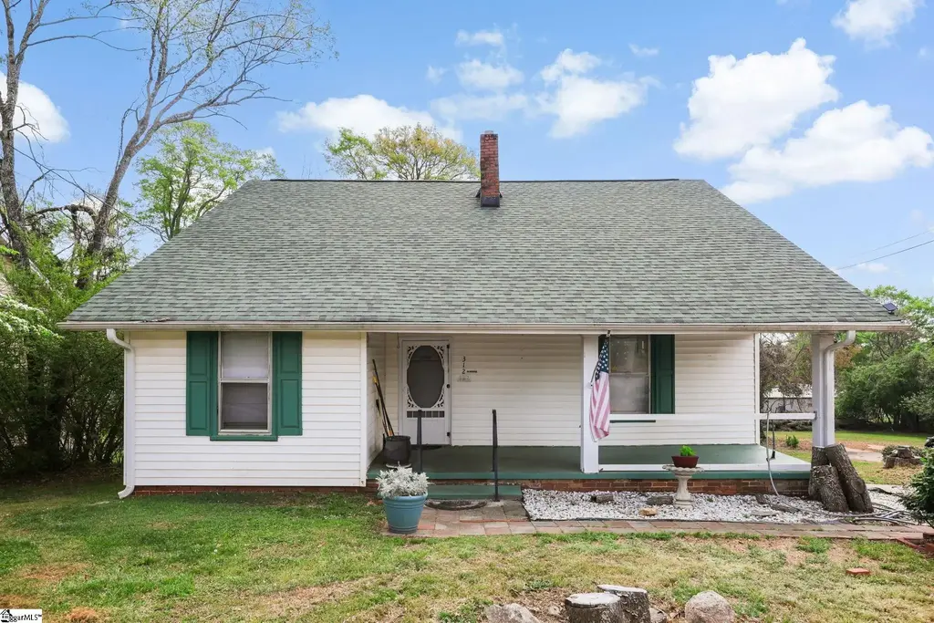 312 E A Avenue, Easley