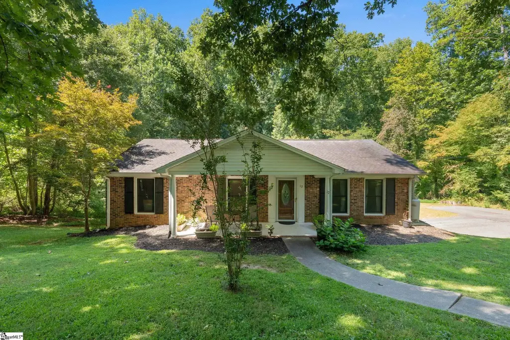 12 Virginia Avenue, Travelers Rest