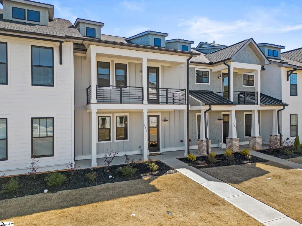 1321 S Pinot Road, Duncan