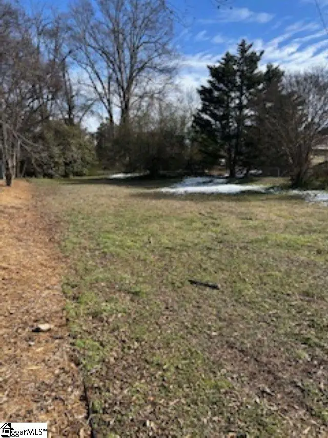 111 Mission Street, Greenville