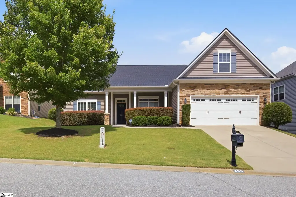 305 Leigh Creek Drive, Simpsonville