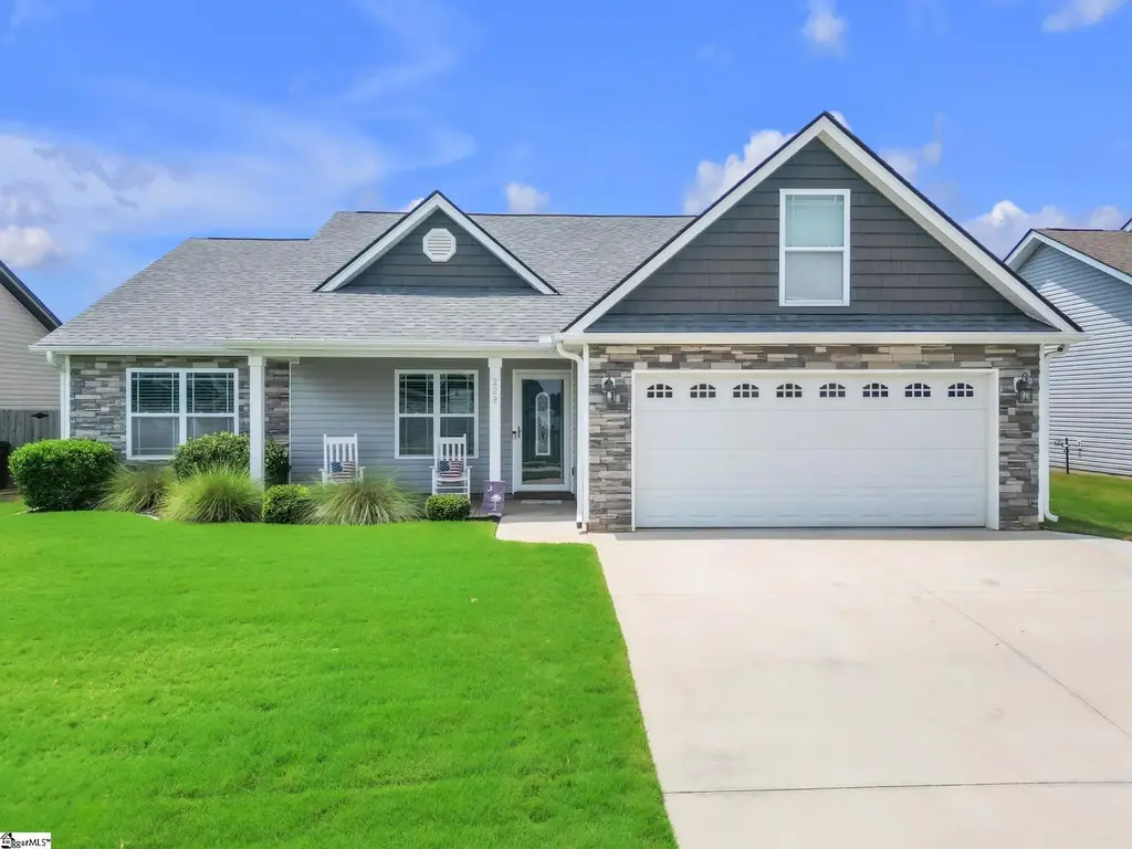 229 Highland Springs Loop, Inman