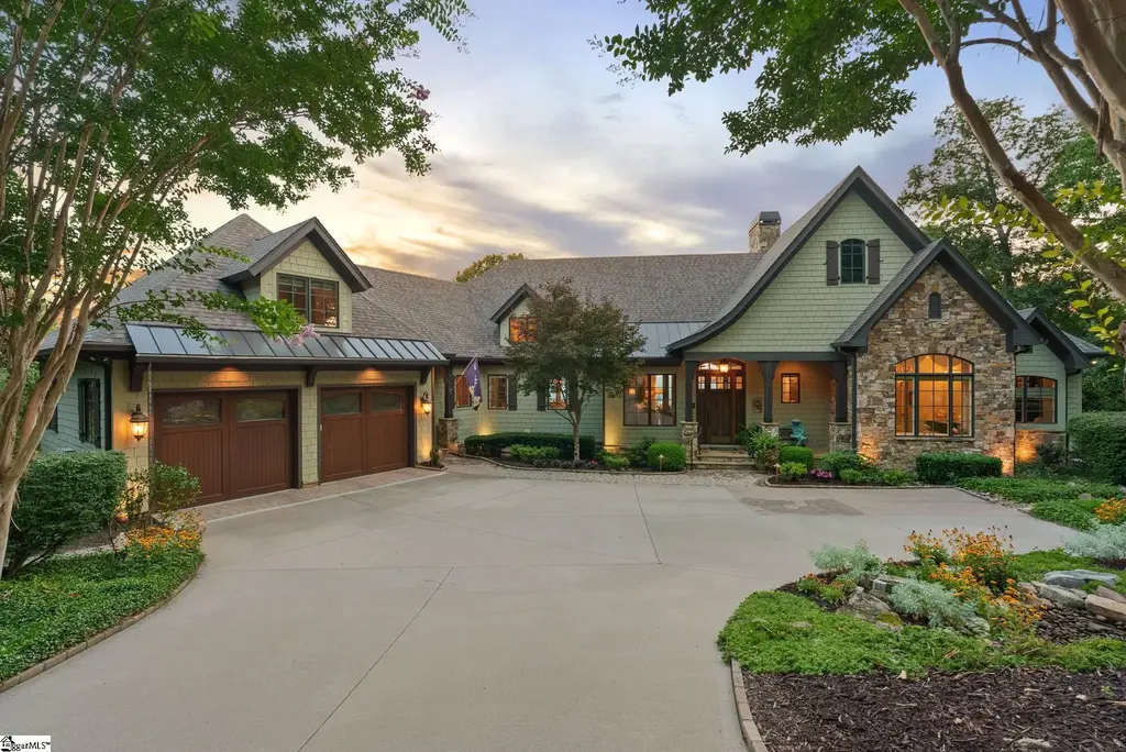 645 Western Way, Landrum