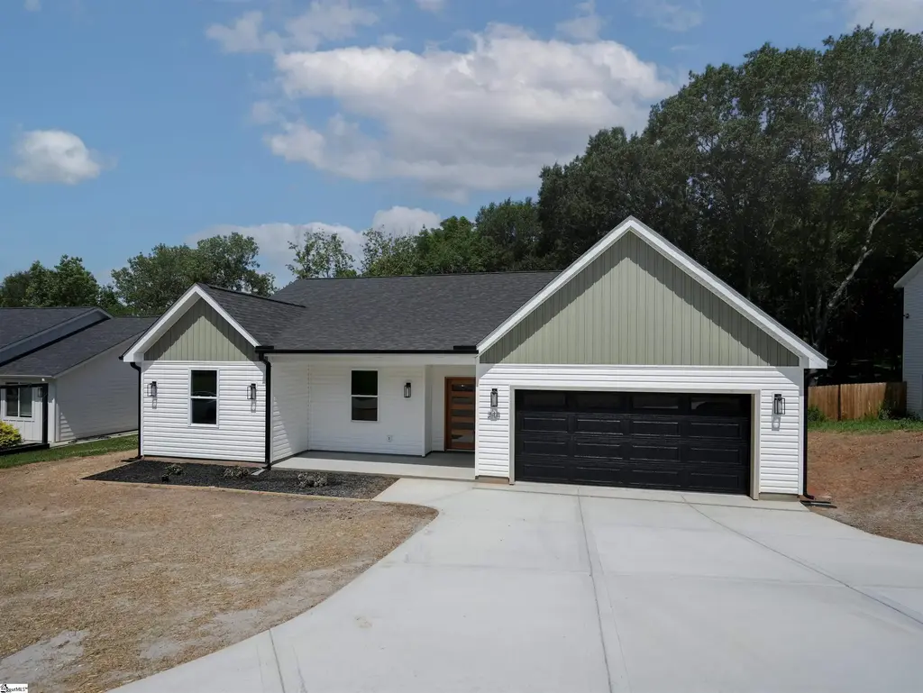 248 Queensbury Way, Spartanburg