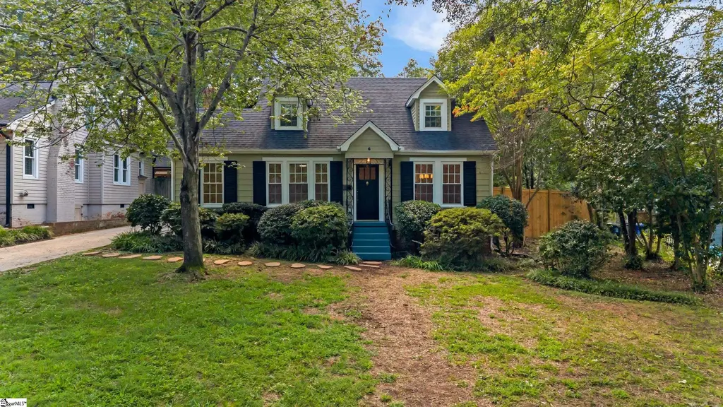 6 Beverly Avenue, Greenville