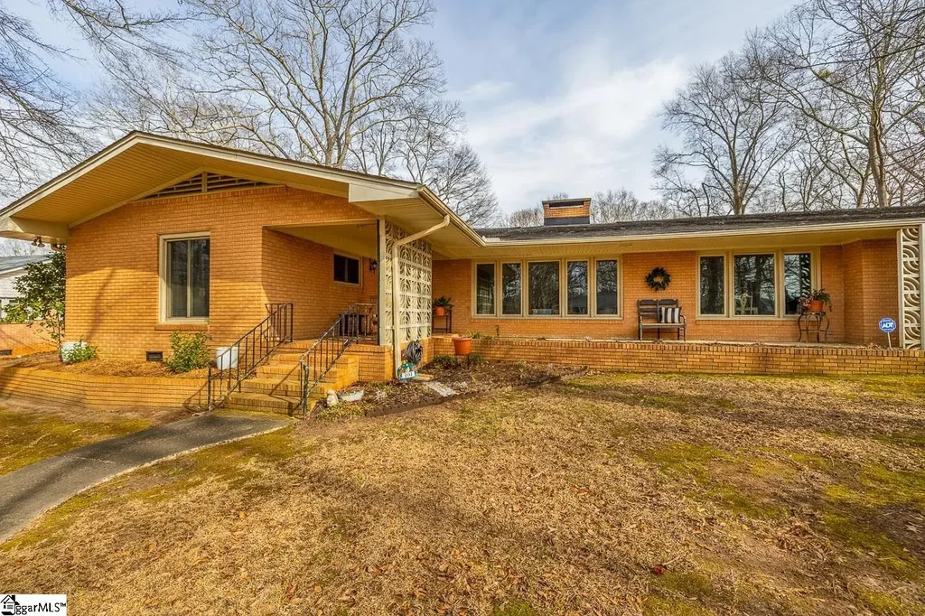 104 Mountainview Circle, Lyman