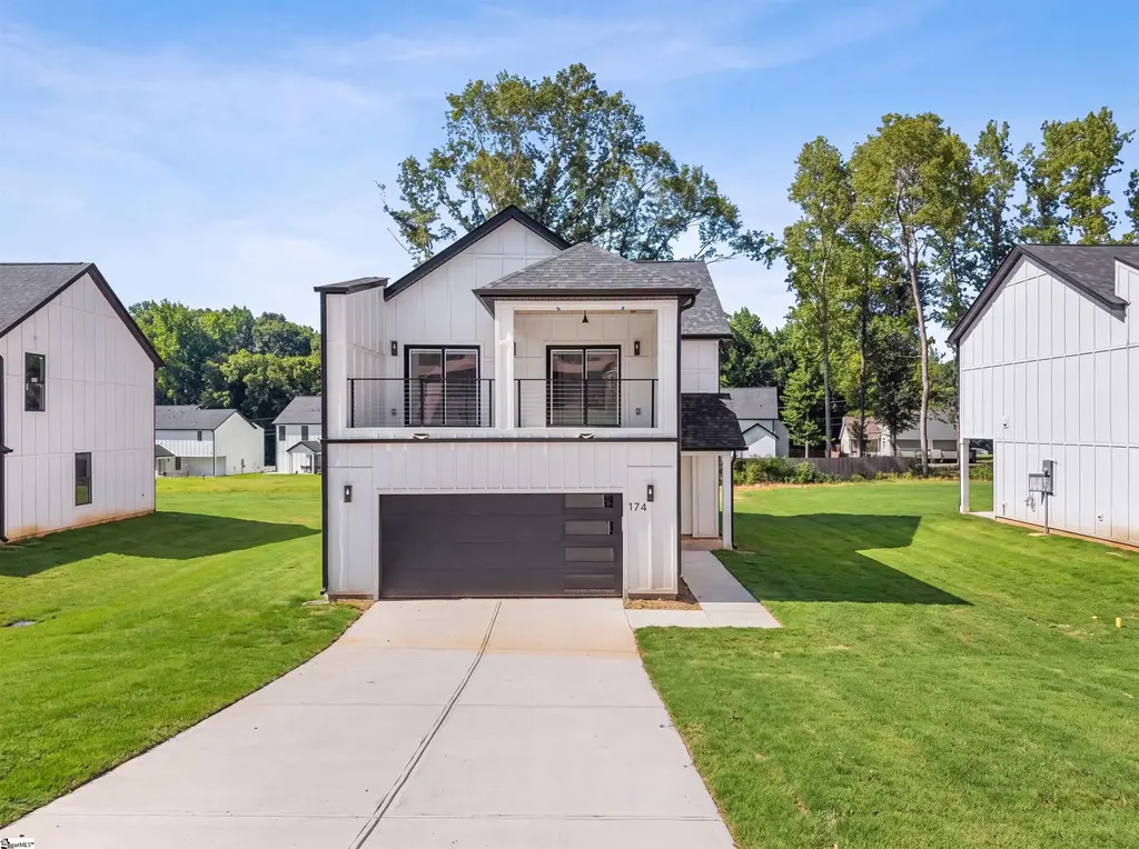 174 Buncombe Street, Woodruff