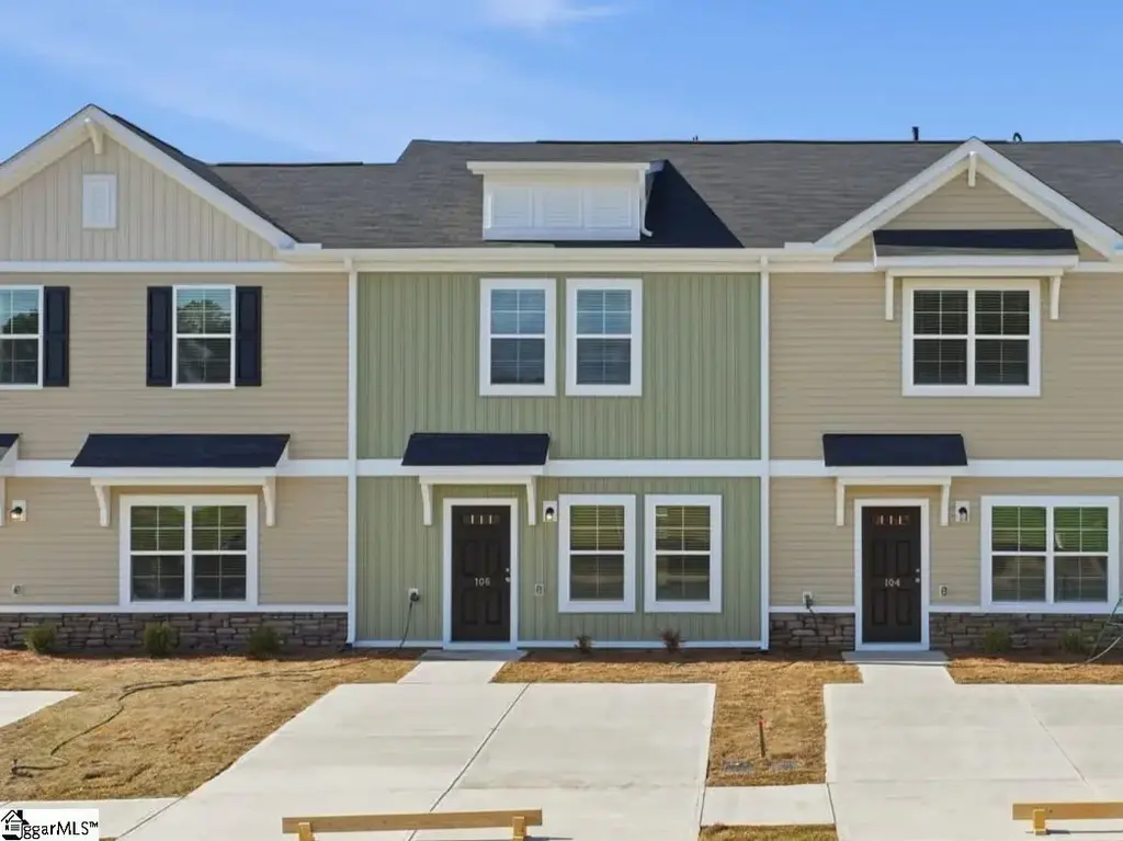 311 Lilac Loop, Greenwood