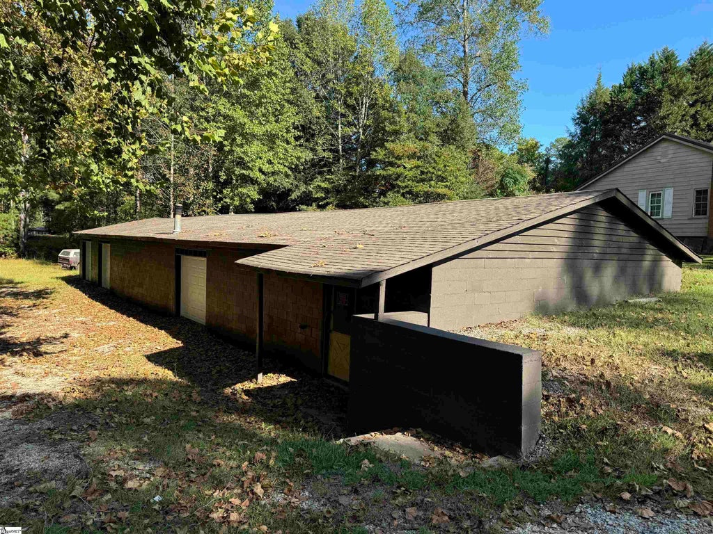 940 Burnt Tanyard Road, Salem