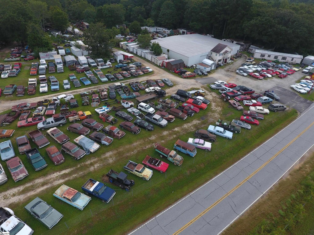 2424 S Frontage Road, Gray Court