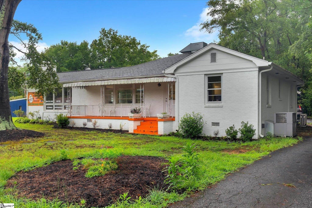 323 W Georgia Road, Simpsonville