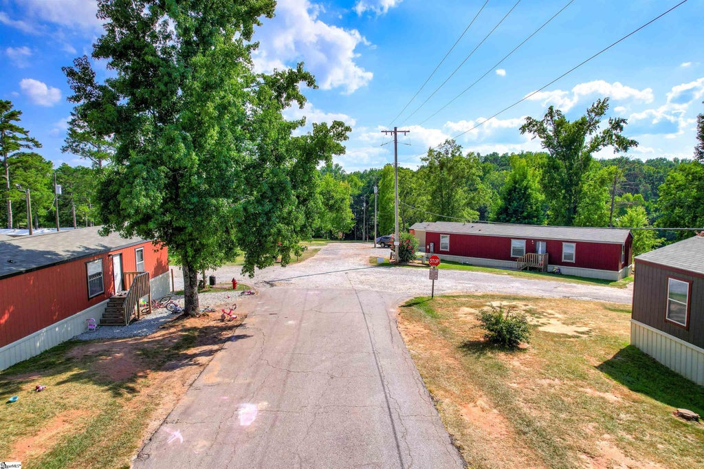 106 Woodlawn Drive, Abbeville