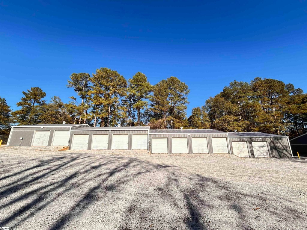 105 Henry Street, Laurens